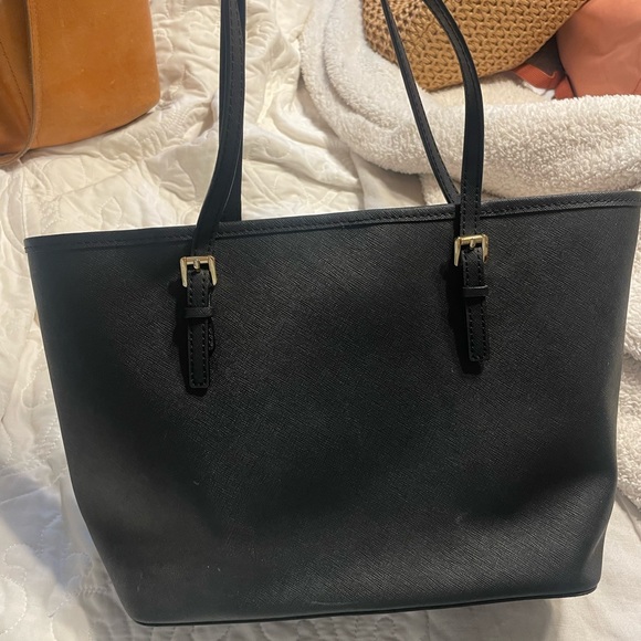 Michael Kors Jet Set Tote Medium - Picture 3 of 4